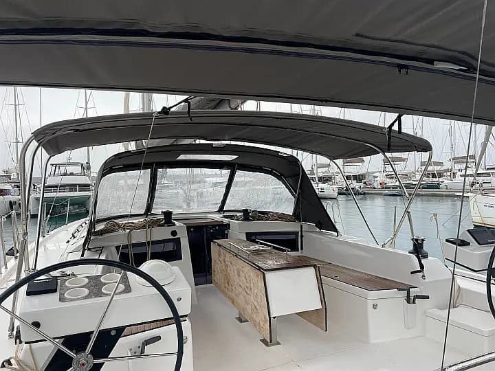 Dufour 470 in Sicily / Capo d'Orlando Marina - Photo 4