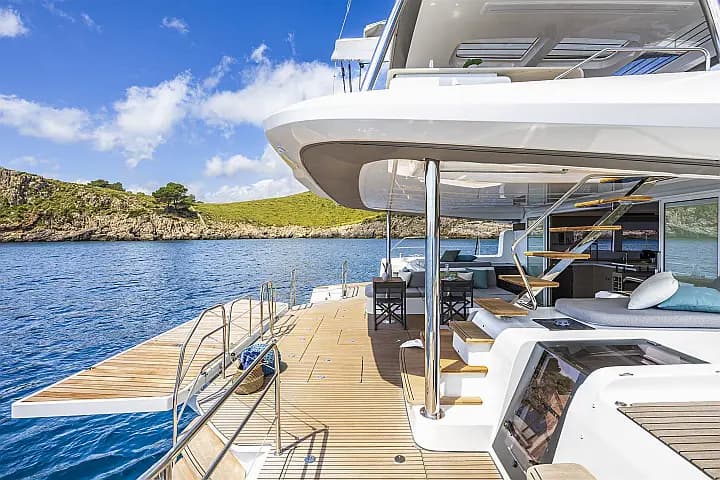 Lagoon 60 in Athens / Alimos Marina - Photo 5
