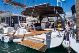 Oceanis 51.1 in Lefkada / Port of Lefkas thumbnail 9