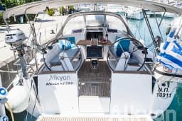 Hanse 345 in Lefkada / D-Marin Marina Lefkas thumbnail 4