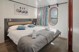 Motoryacht in Split / Port of Split / East Harbour thumbnail 14