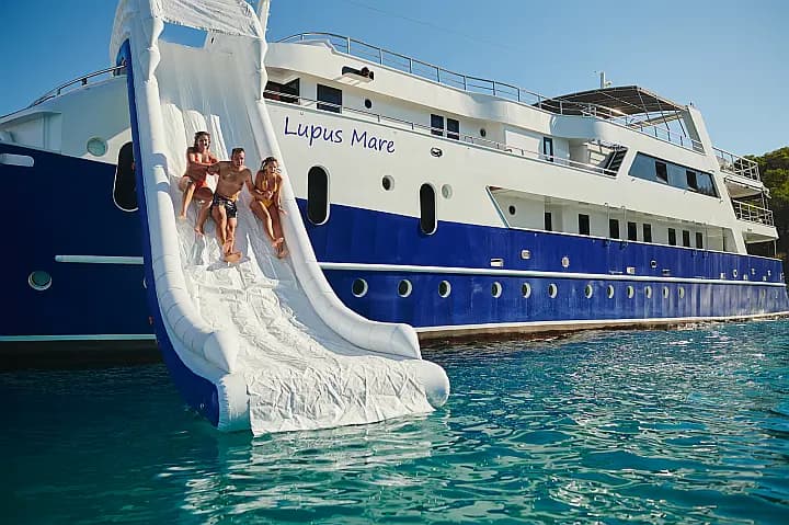 Motoryacht in Split / Port of Split / East Harbour - Photo 5