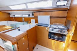 Sun Odyssey 449 in Kaštel Gomilica / Marina Kaštela thumbnail 9