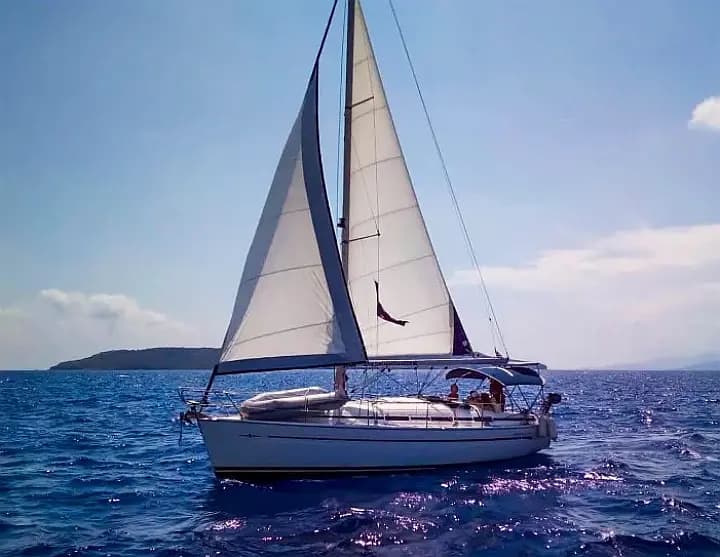 Bavaria 33 in Lefkada / Nikiana Marina - Photo 4