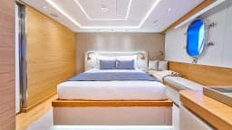 Luxury Motor Yacht in Split / Port of Split / West Harbour thumbnail 10