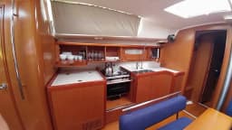 Oceanis 43 in Elefsina / Kalympaki Marina thumbnail 19