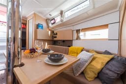 Oceanis 38 in Pomer / ACI Marina Pomer thumbnail 13
