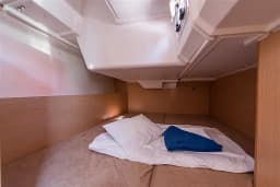 Oceanis 38 in Pomer / ACI Marina Pomer thumbnail 5