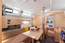 Oceanis 38 in Pomer / ACI Marina Pomer thumbnail 9