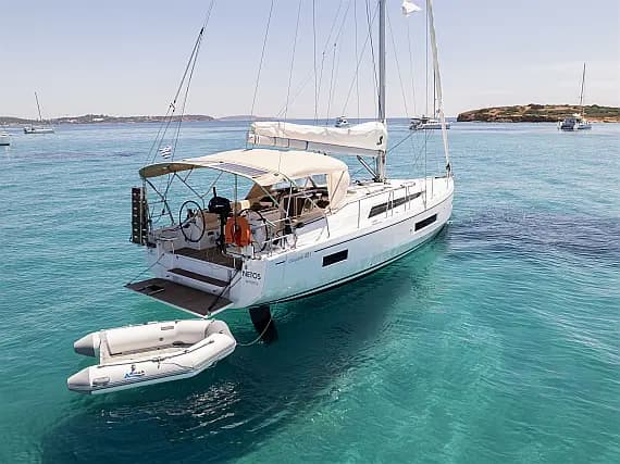 Oceanis 40.1 in Athens / Alimos Marina - Photo 1