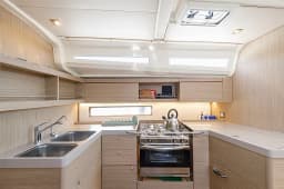 Oceanis 40.1 in Athens / Alimos Marina thumbnail 19
