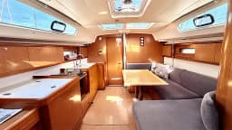 Oceanis 40 in Fethiye / Yes Marina thumbnail 12