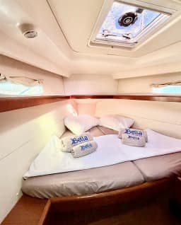 Oceanis 40 in Fethiye / Yes Marina thumbnail 15