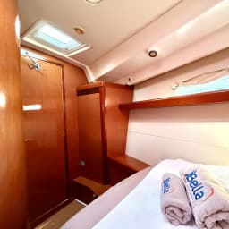 Oceanis 40 in Fethiye / Yes Marina thumbnail 16