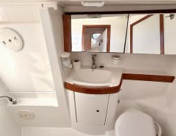 Oceanis 40 in Fethiye / Yes Marina thumbnail 20