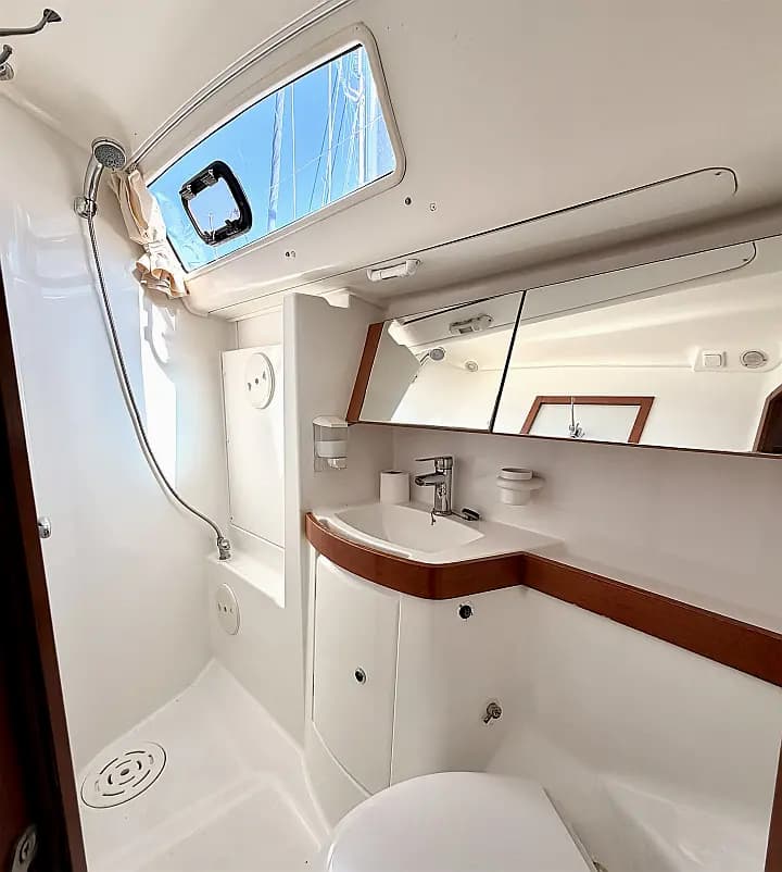 Oceanis 40 in Fethiye / Yes Marina - Photo 2