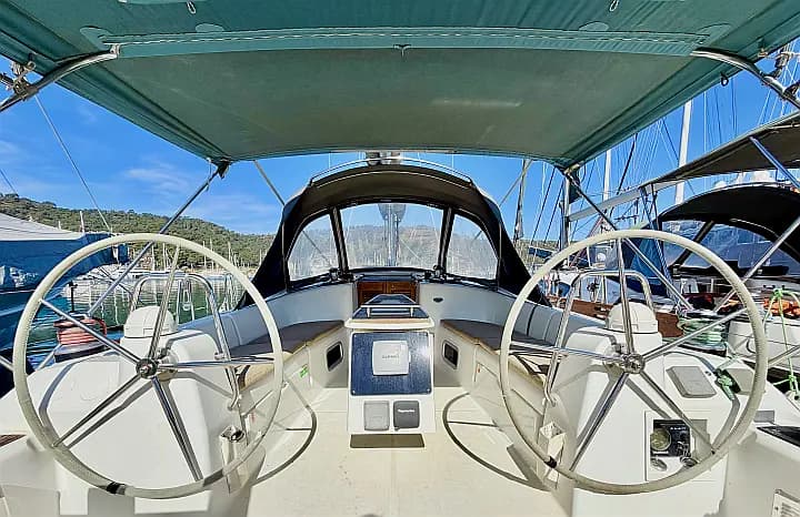 Oceanis 40 in Fethiye / Yes Marina - image 1