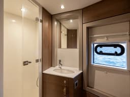 Bali 4.4 in Paros port thumbnail 8