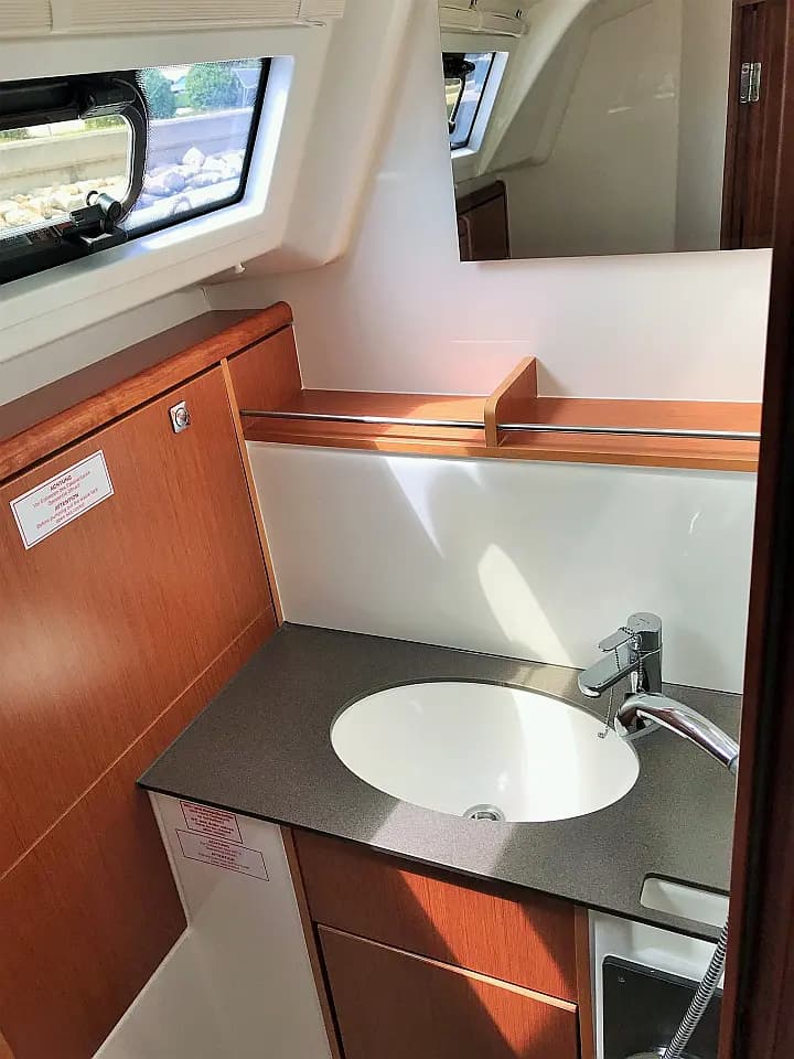 Bavaria Cruiser 34 in Drage / Marina Drage - Photo 4