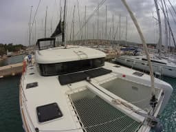 Lagoon 40 in Rogoznica / Marina Frapa thumbnail 10