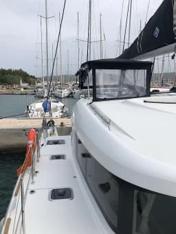 Lagoon 40 in Rogoznica / Marina Frapa thumbnail 9