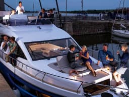 Sealine F430 in Pula / Tehnomont Marina Veruda thumbnail 8