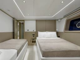 Motoryacht in Marmaris Yacht Marina thumbnail 9