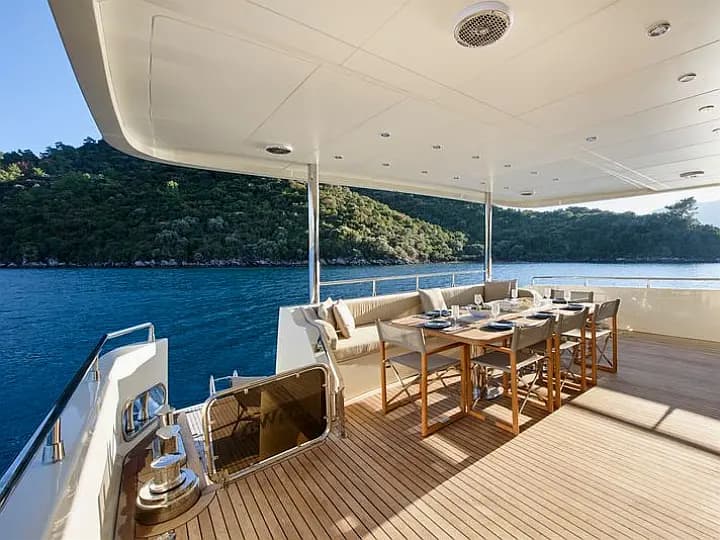 Motoryacht in Marmaris Yacht Marina - Photo 3