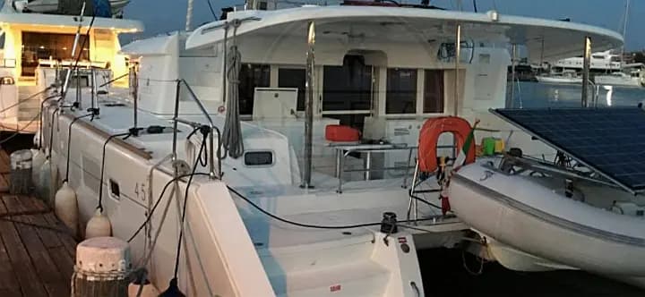 Lagoon 450 Fly in Naples / Darsena Acton - Photo 5