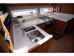 Sun Odyssey 490 in Marmaris / Albatros Marina thumbnail 2