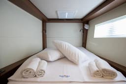 Lagoon 50 in Salerno / Marina d'Arechi thumbnail 14