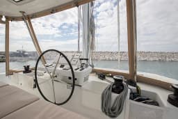 Lagoon 50 in Salerno / Marina d'Arechi thumbnail 35