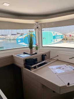 Lagoon 46 in Athens / Alimos Marina thumbnail 28
