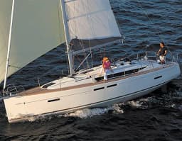 Sun Odyssey 419 in Athens / Alimos Marina thumbnail 5