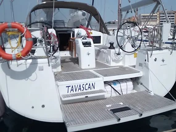 Sun Odyssey 440 in Palamós / Club Nàutic Costa Brava - image 1