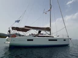 Sun Odyssey 410 in Volos / Port of Volos thumbnail 13