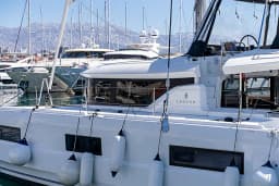 Lagoon 46 in Rogoznica / Marina Frapa thumbnail 4