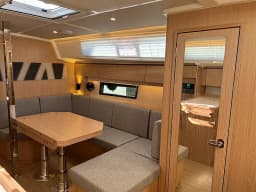 Bavaria C42 in Corfu / Gouvia / D-Marin Marina Gouvia thumbnail 11
