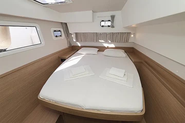 Lagoon 42 in Sukošan / D-Marin Dalmacija Marina - Photo 4