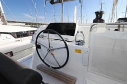 Lagoon 42 in Sukošan / D-Marin Dalmacija Marina thumbnail 9