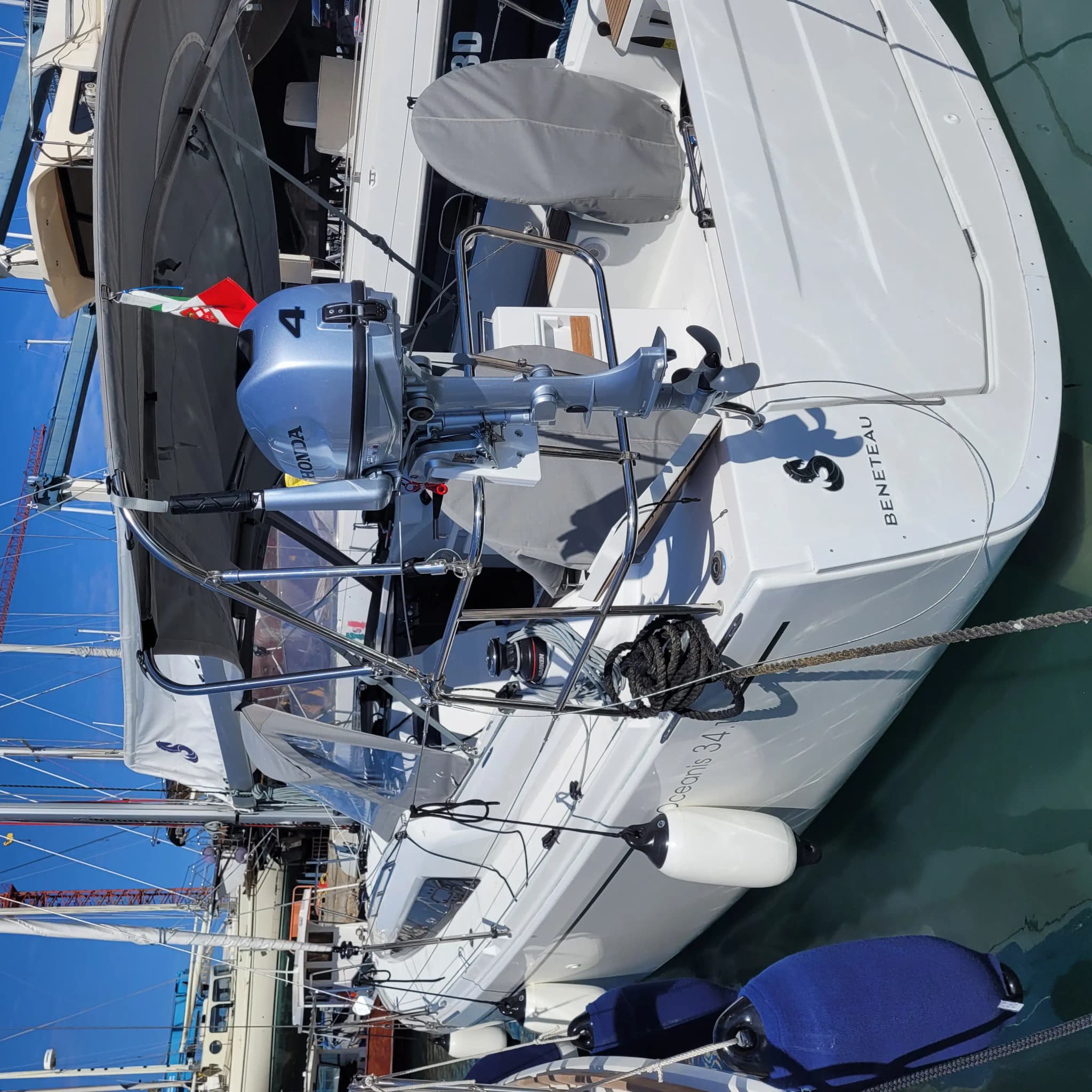 Oceanis 34.1 in Sicily / Trapani - Photo 4