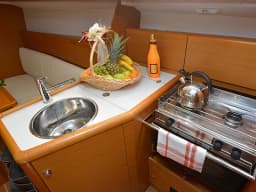 Sun Odyssey 33i in Dubrovnik / ACI Marina Dubrovnik thumbnail 12