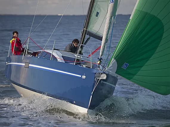 RM 890 in La Rochelle - image 1