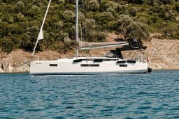 Sun Odyssey 410 in Volos / Port of Volos thumbnail 13