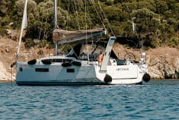 Sun Odyssey 410 in Volos / Port of Volos thumbnail 14