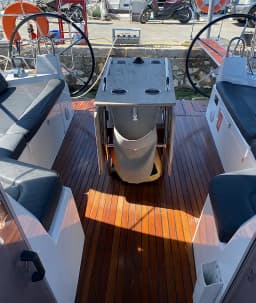 Oceanis 40.1 in Athens / Alimos Marina thumbnail 7