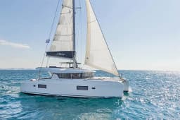 Lagoon 42 in Athens / Alimos Marina thumbnail 4
