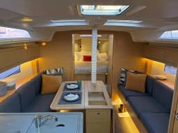 Dufour 37 in Ibiza / Sant Antoni de Portmany Port thumbnail 7