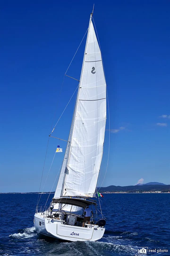 Oceanis 51.1 in Puntone / Marina di Scarlino - Photo 4