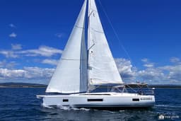 Oceanis 51.1 in Puntone / Marina di Scarlino thumbnail 5